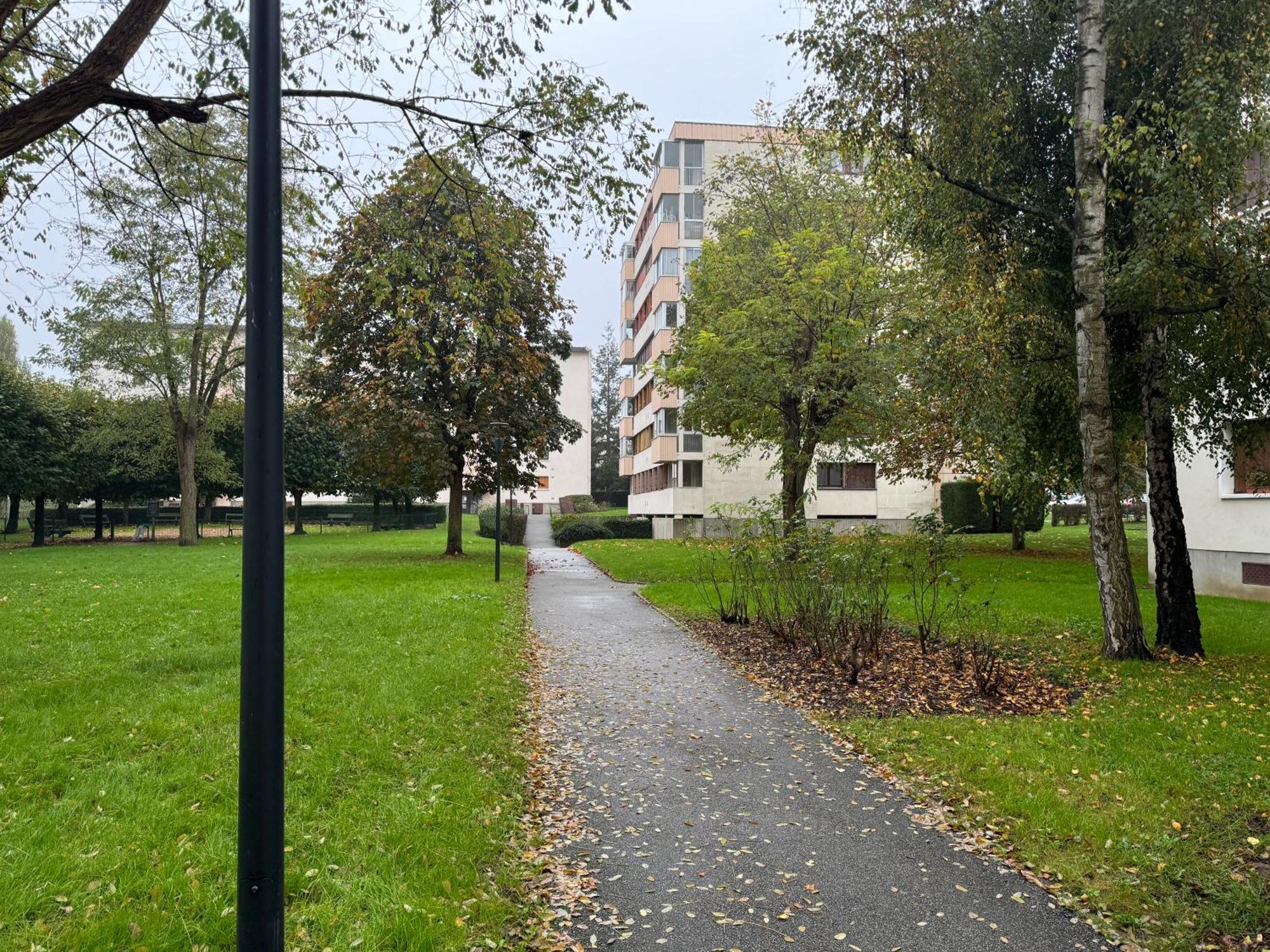 Appartement Periurbain De Paris Et Versailles Les Clayes-Sous-Bois Bagian luar foto